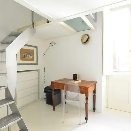 Lägenhet Izzhome Light Cagliari