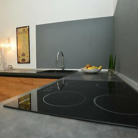 Izzhome Light *
