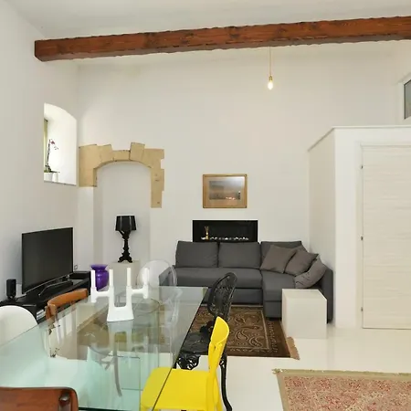 Apartment Izzhome Light Cagliari