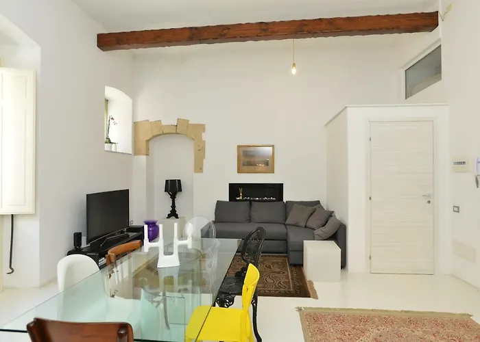 شقة Izzhome Light كالياري