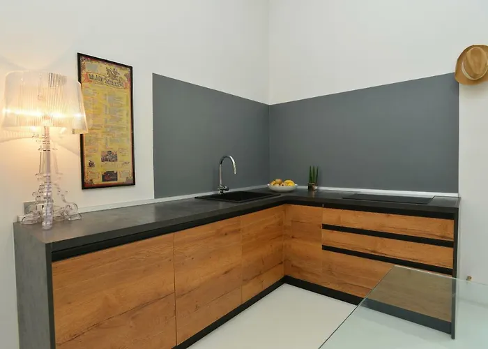 Апартаменты Izzhome Light